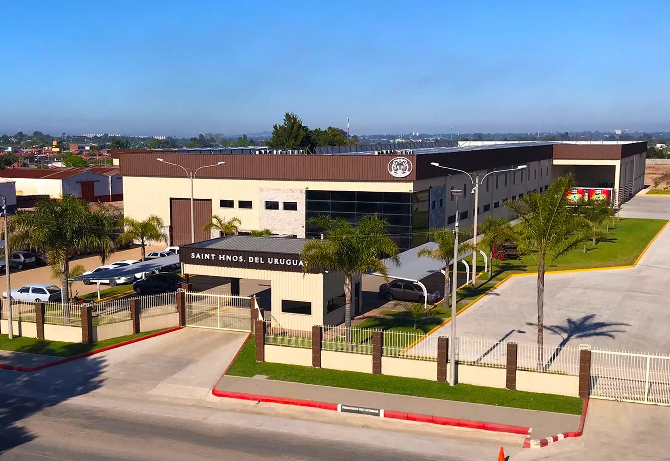 oficinas de saint hnos. del uruguay a la luz del día